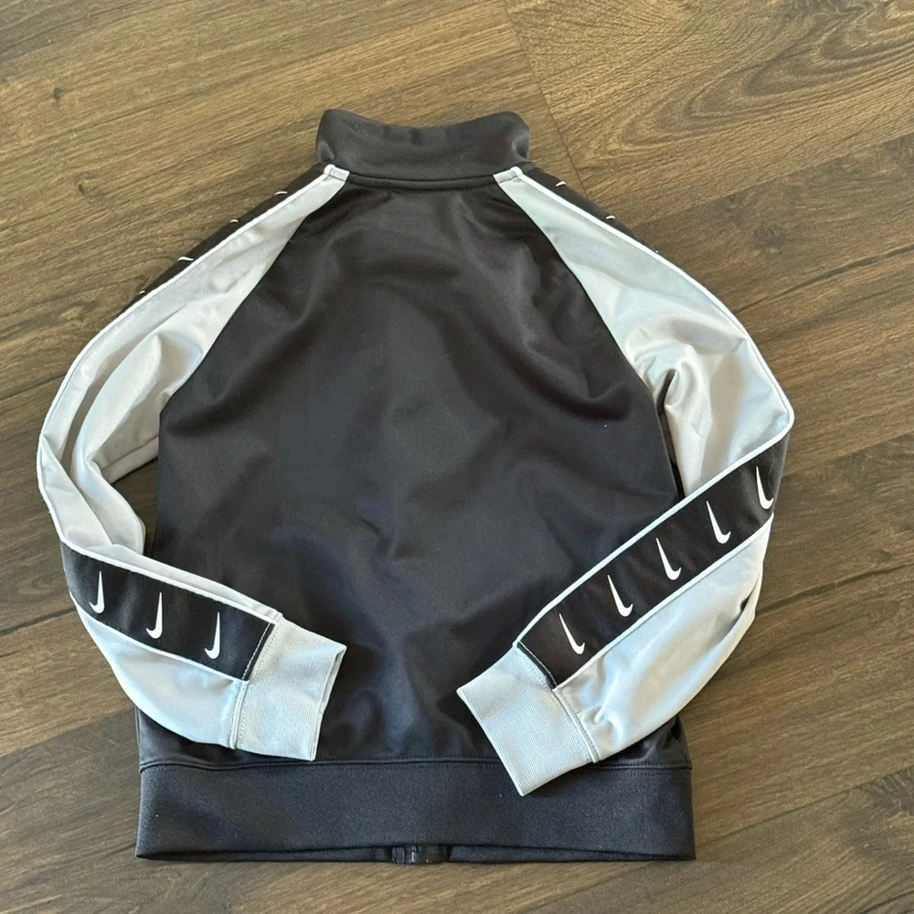Boys’ Nike Full Zip Track Jacket Black Gray Size 6